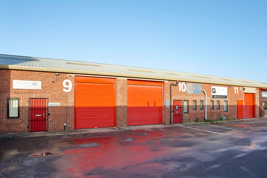 Small industrial units to let at Warwick House Business Park